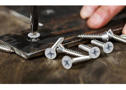 What are the differences between self-tapping screws and ordinary screws And how do their application scenarios differ