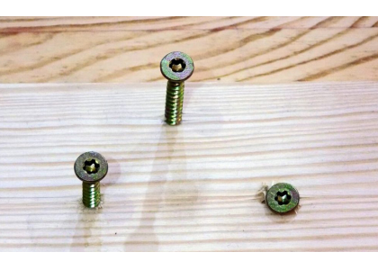 Countersunk head self - tapping screw single line double line distinction