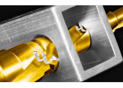 Why do high-end manufacturers choose titanium alloy screws?